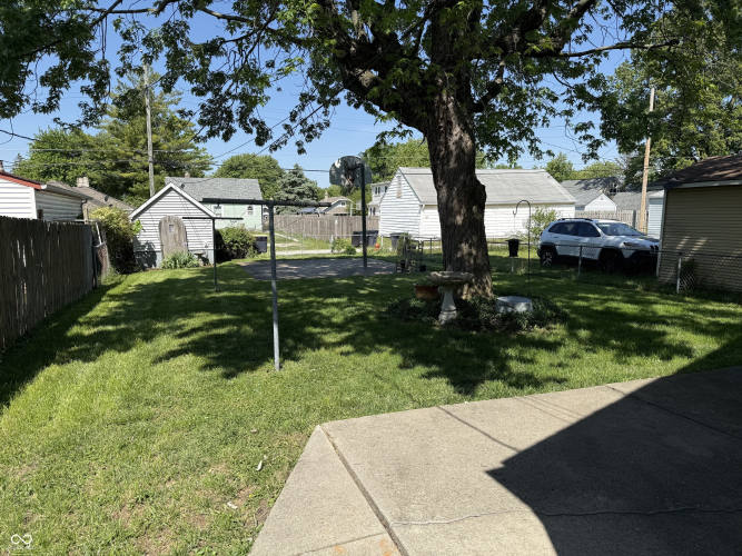 Listing Image 17