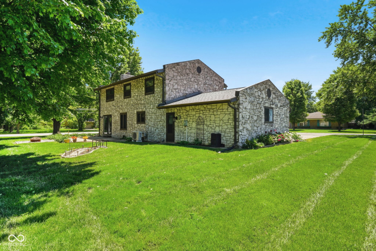 Listing Image 49