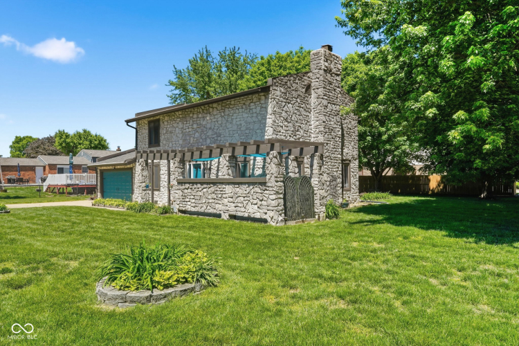 Listing Image 54