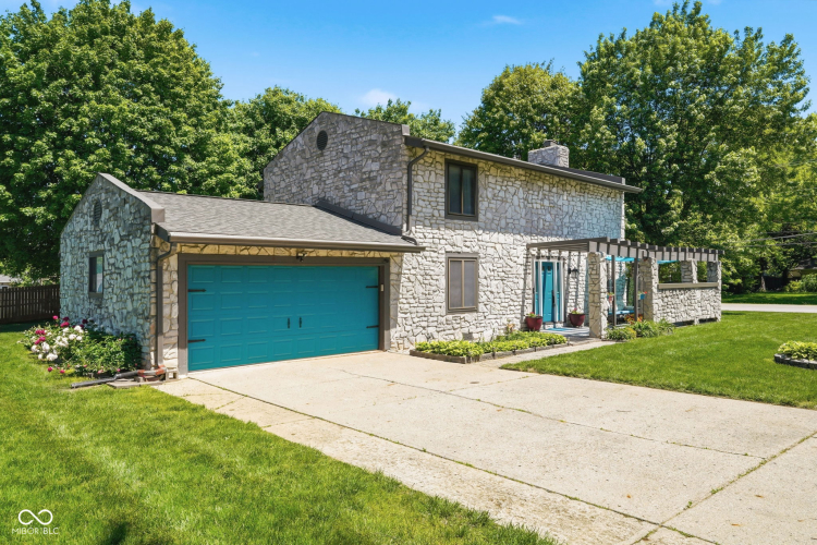 Listing Image 56