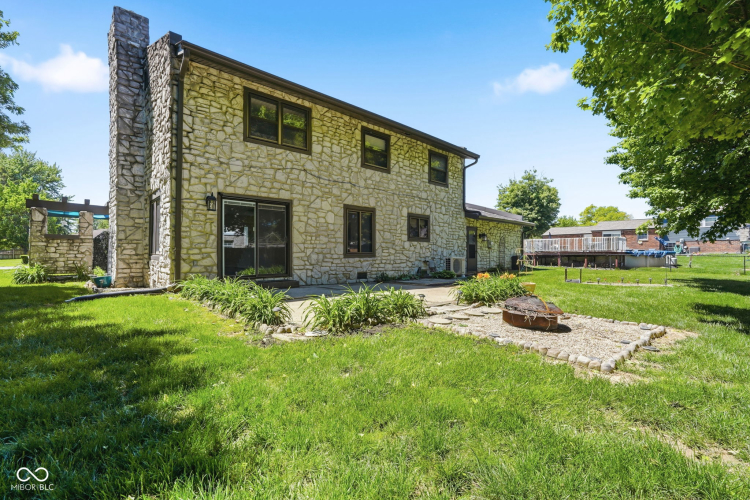 Listing Image 58