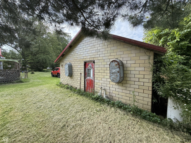 Listing Image 24