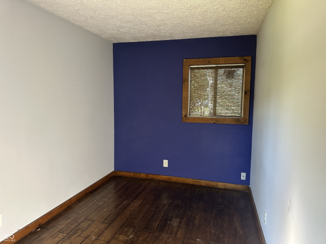Listing Image 26