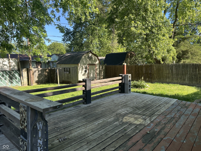 Listing Image 6