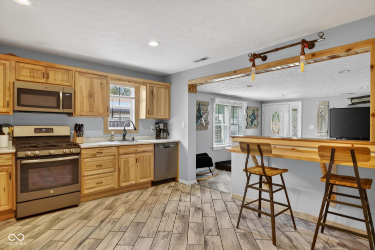 Listing Image 9