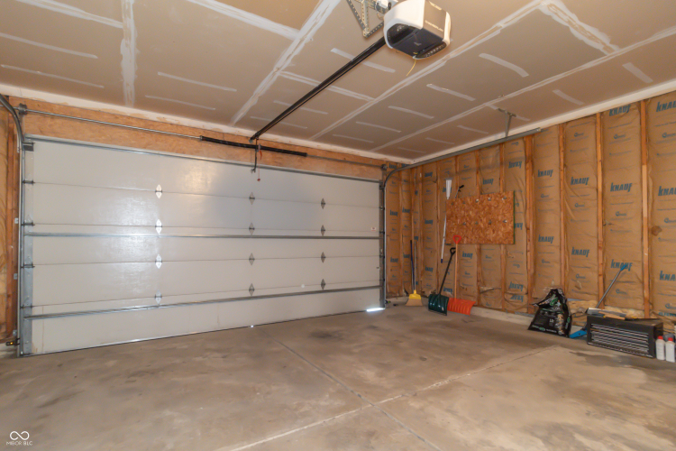 Listing Image 41