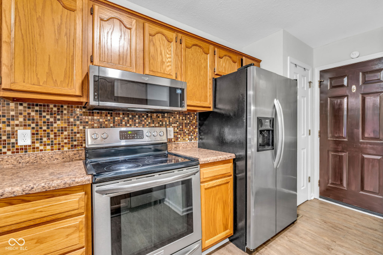 Listing Image 21