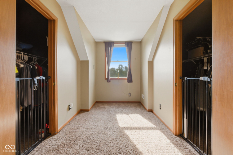 Listing Image 50