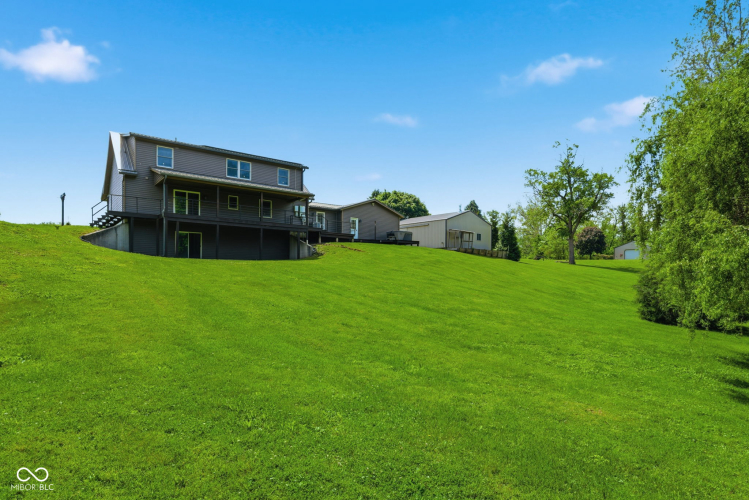 Listing Image 82