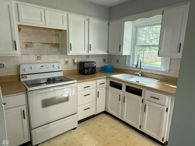 Listing Image 19