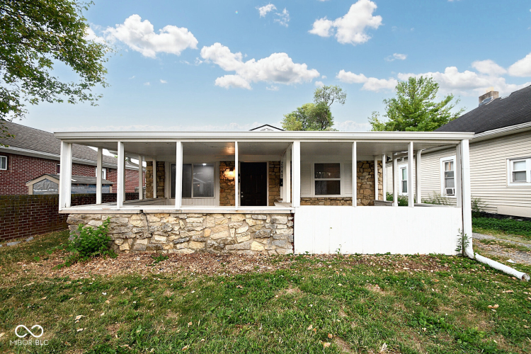 Listing Image 3