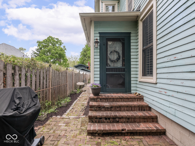 Listing Image 74