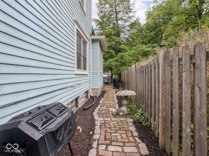 Listing Image 75