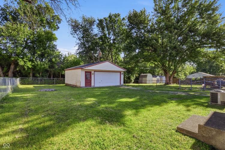 Listing Image 19