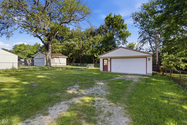 Listing Image 20