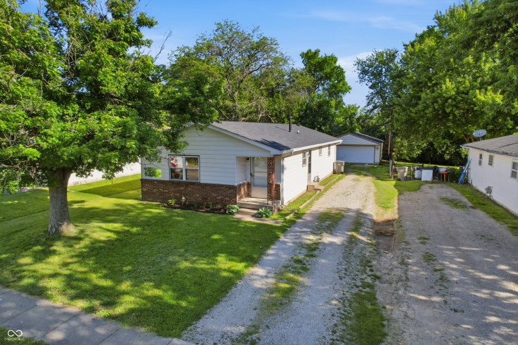 Listing Image 24