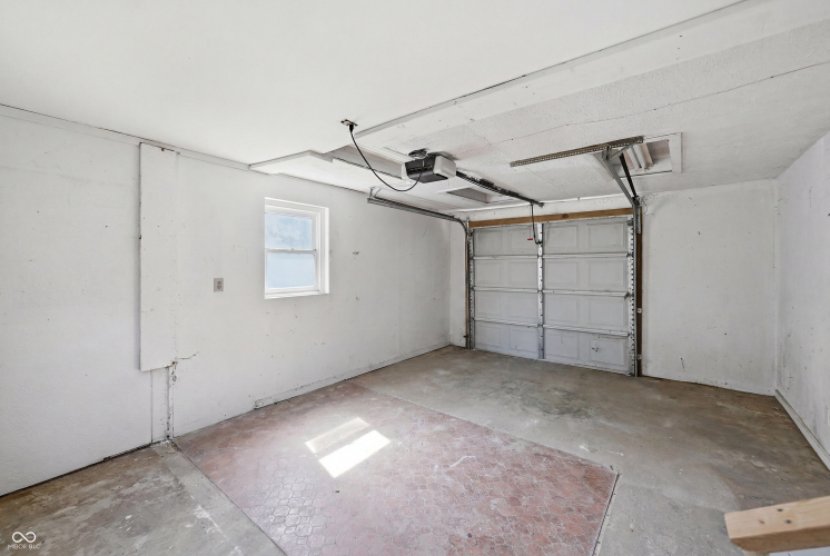 Listing Image 33
