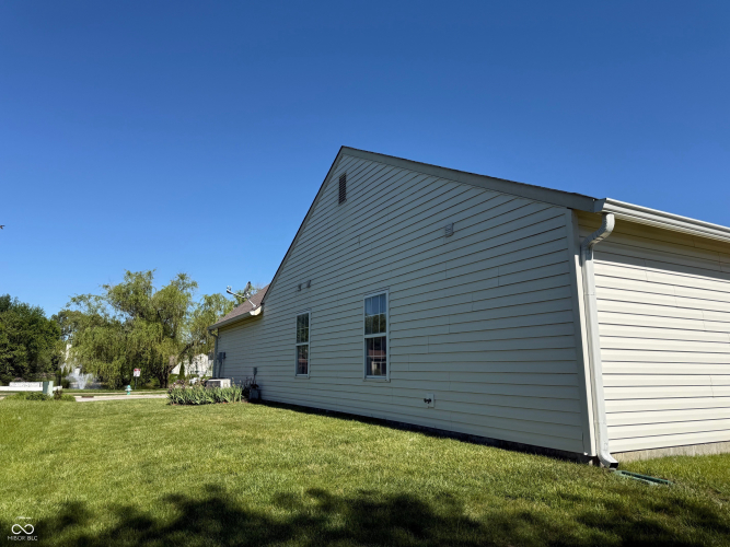 Listing Image 33