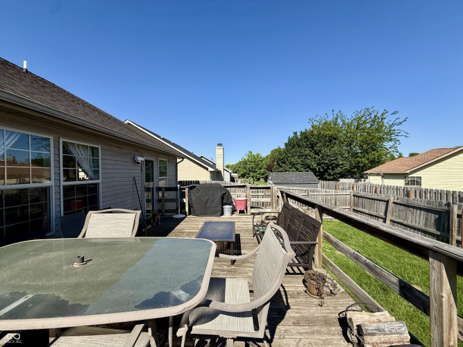 Listing Image 17