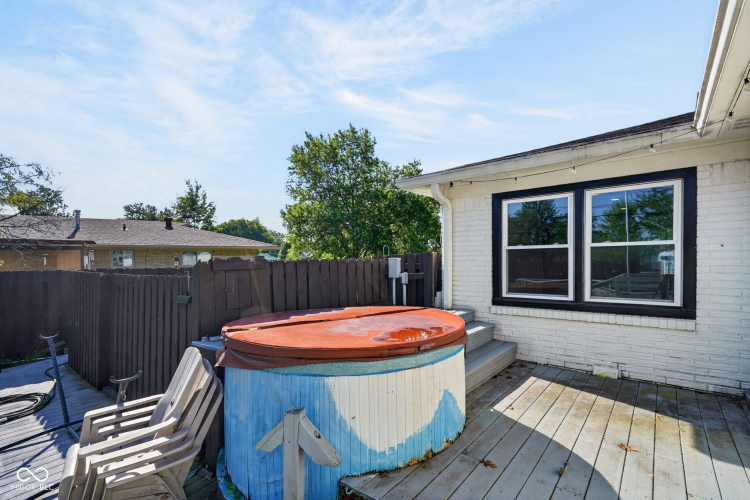 Listing Image 19