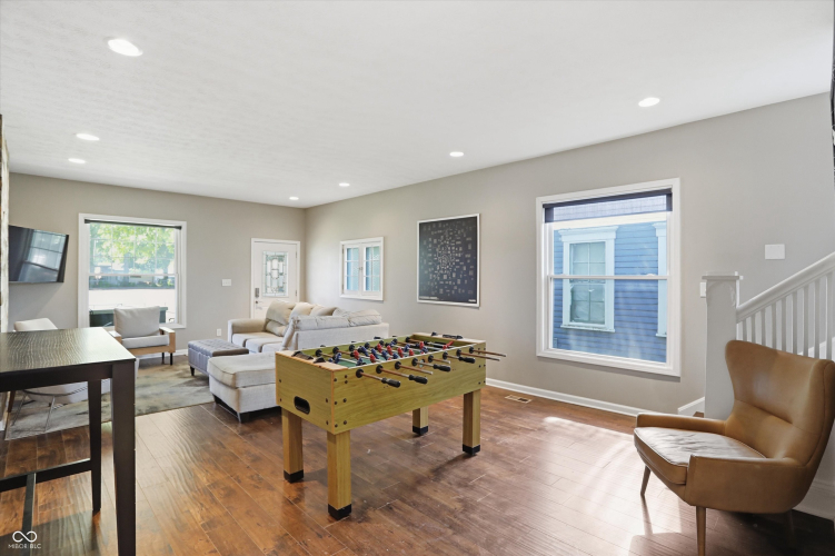Listing Image 14
