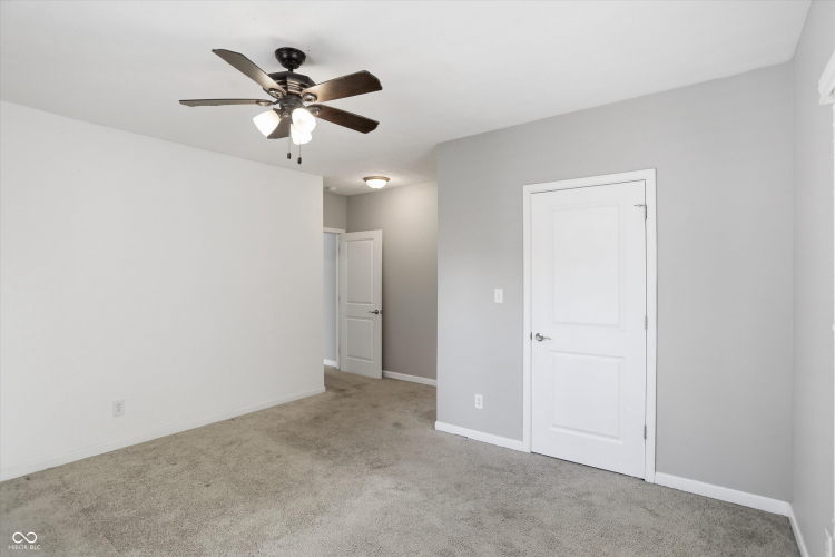 Listing Image 37