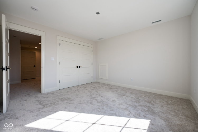 Listing Image 75