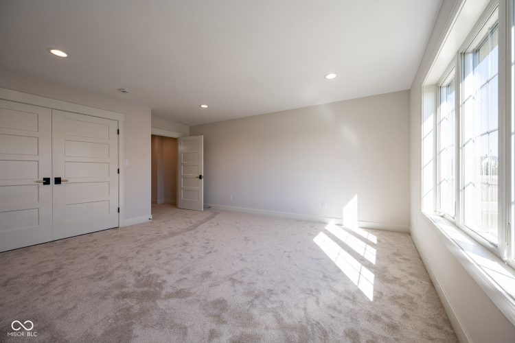 Listing Image 78