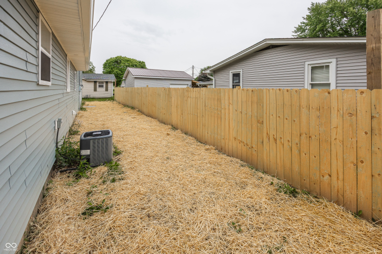 Listing Image 24