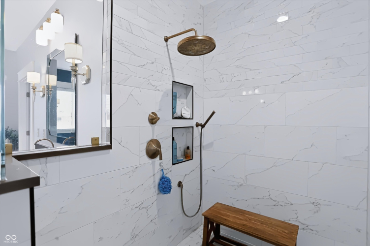 Listing Image 68