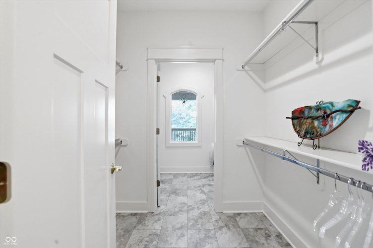 Listing Image 87