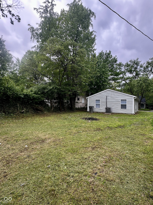 Listing Image 18