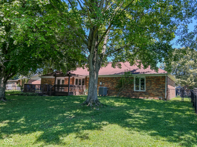 Listing Image 41