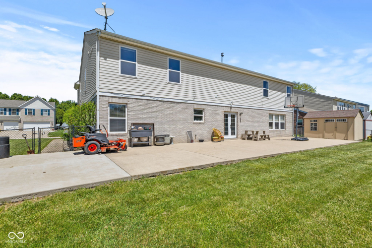 Listing Image 52