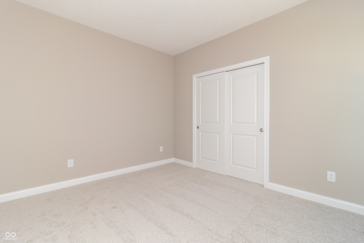 Listing Image 28