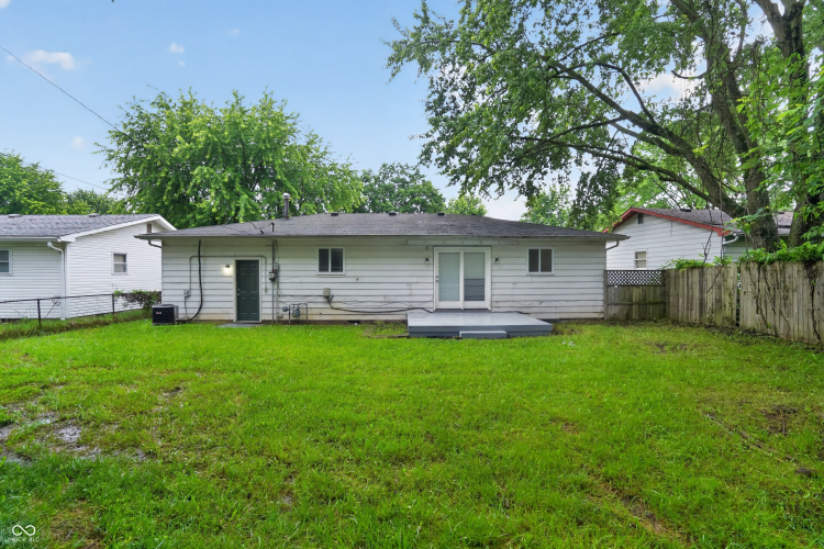 Listing Image 3