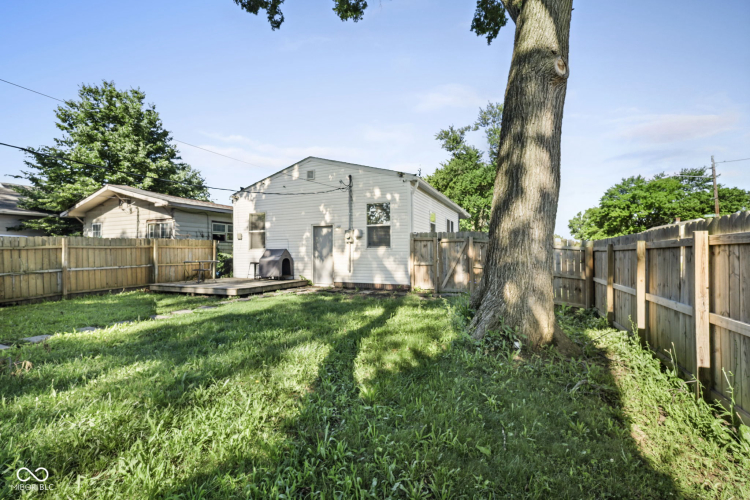 Listing Image 27