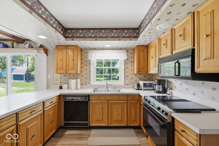 Listing Image 16