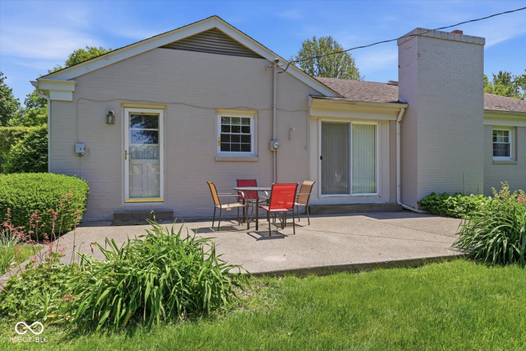 Listing Image 8