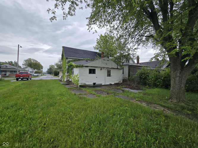 Listing Image 15