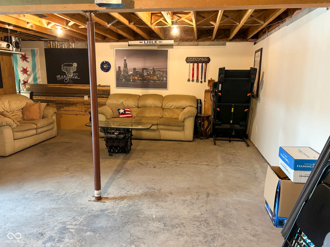 Listing Image 27