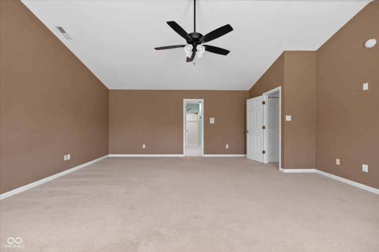 Listing Image 24