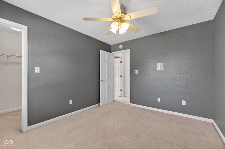 Listing Image 30