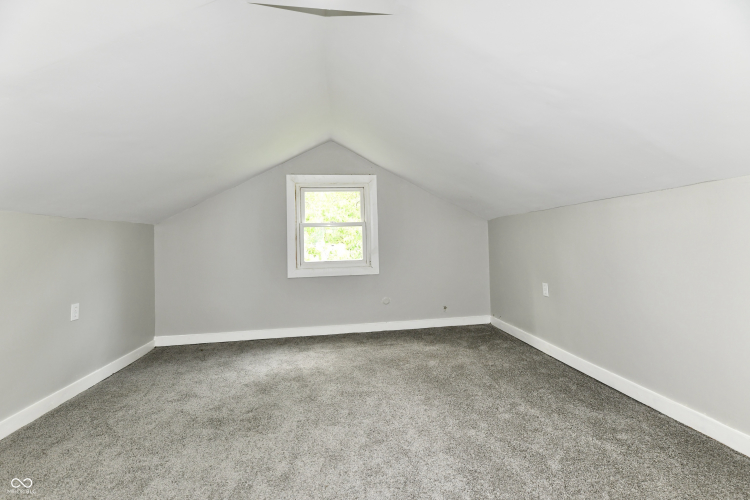 Listing Image 46