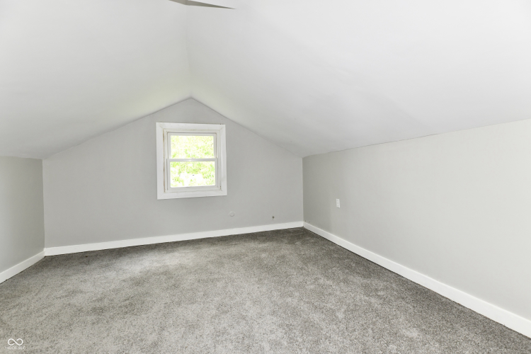 Listing Image 47