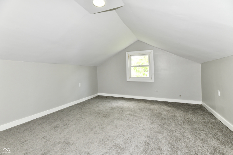 Listing Image 48