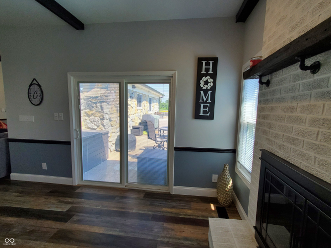 Listing Image 23