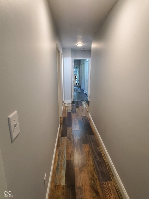 Listing Image 33