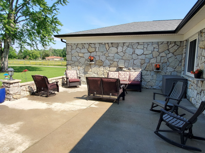 Listing Image 53