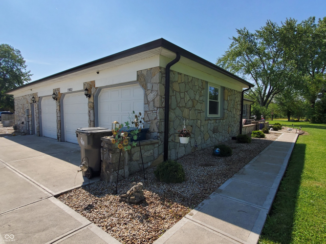 Listing Image 54
